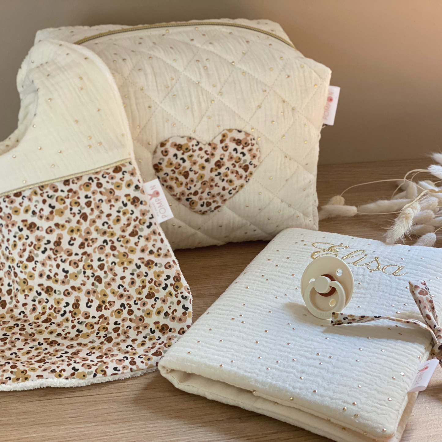 Trousse de toilette en gaze de coton écru à pois dorés