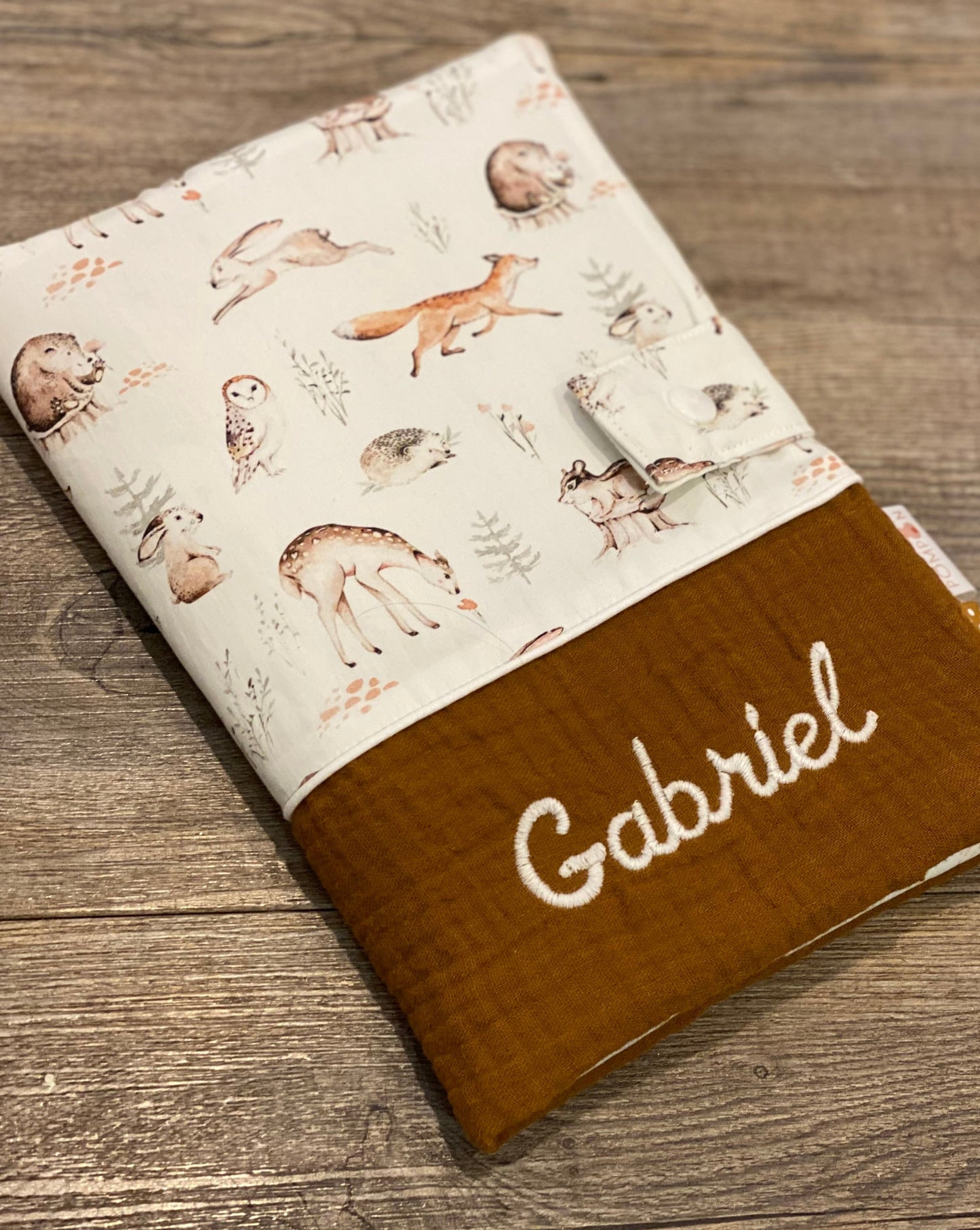 Protège carnet de santé personnalisable pour garçon animaux de la forêt  Collection Gabriel
